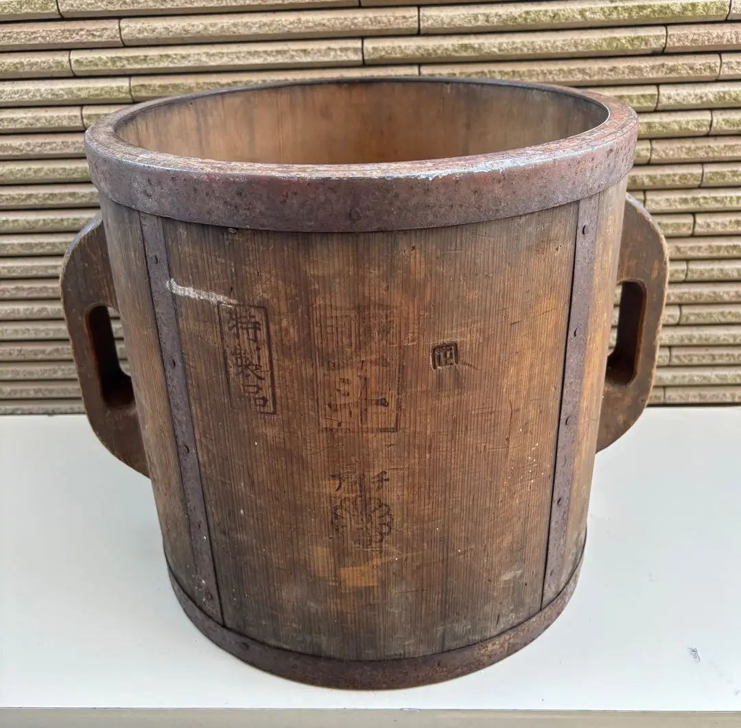 一斗樽　陶磁器製酒樽　窓の雪　昭和レトロポップ　かわいい酒樽　特大サイズオブジェ 一斗樽 陶磁器製酒樽 窓の雪 昭和レトロポップ かわいい酒樽