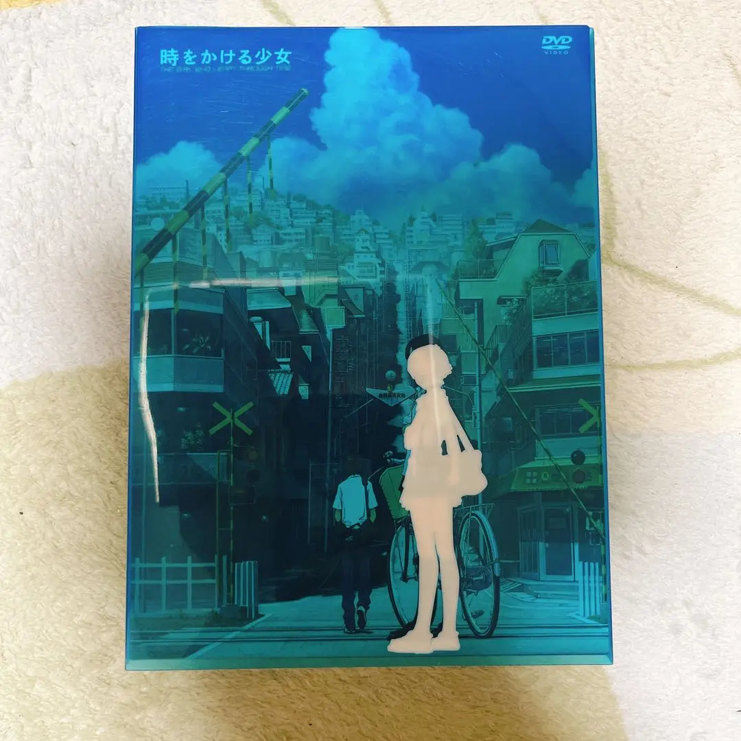 時をかける少女 DVD 3枚組 KADOKAWA 背景画集 絵コンテ3点セット 時をかける少女artbook / 山本 二三【著】 - 紀伊國屋