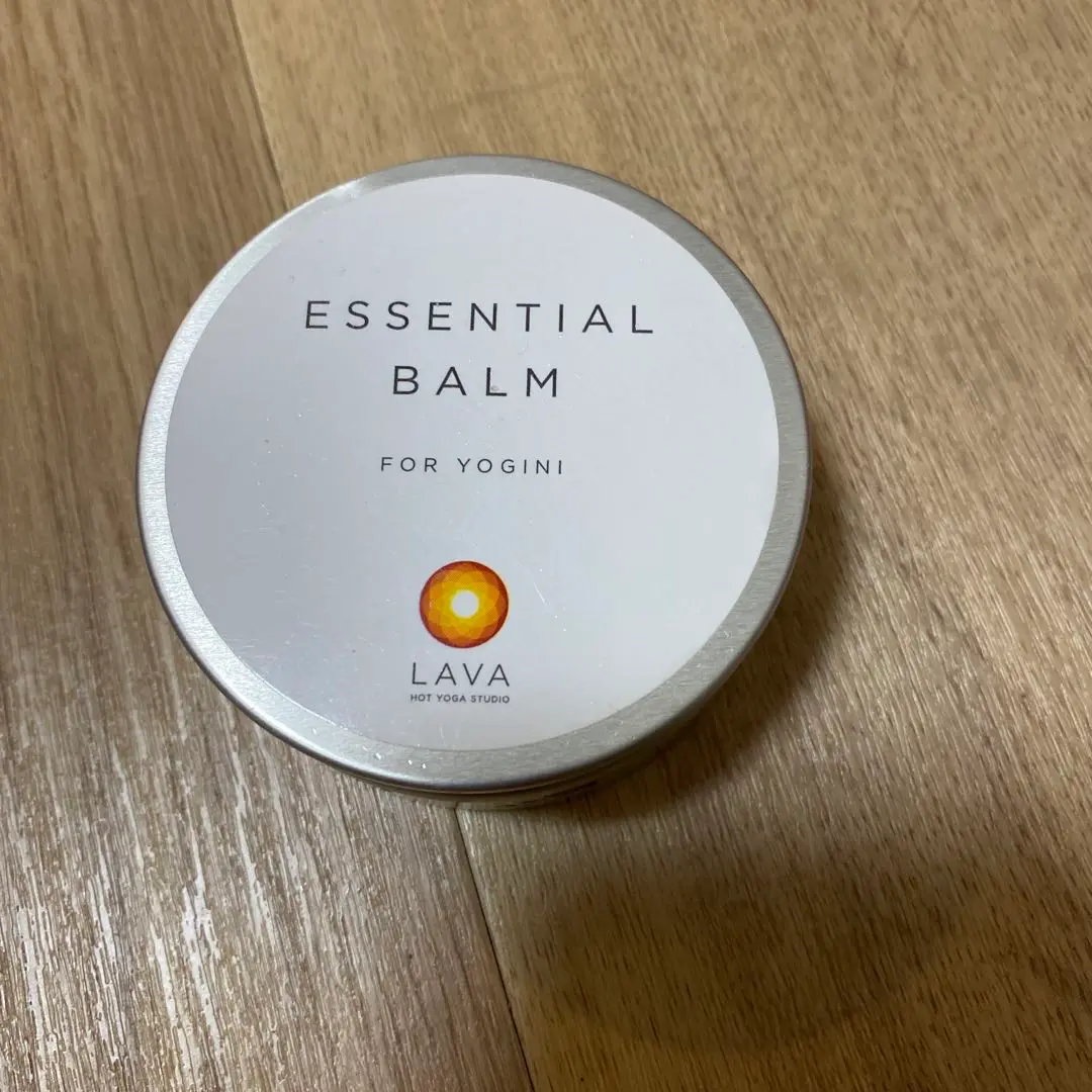 【かめちゃん】ホットヨガスタジオラバLAVA ヘアバーム　スタイリング剤 かめちゃん様専用】ホットヨガスタジオラバLAVA ヘアバーム