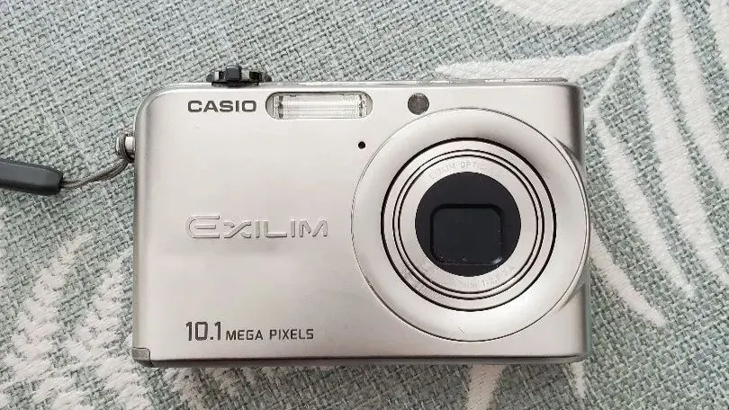 Thumbnail of [Junk Item] CASIO EXILIM EX-Z1000 Casio Silver