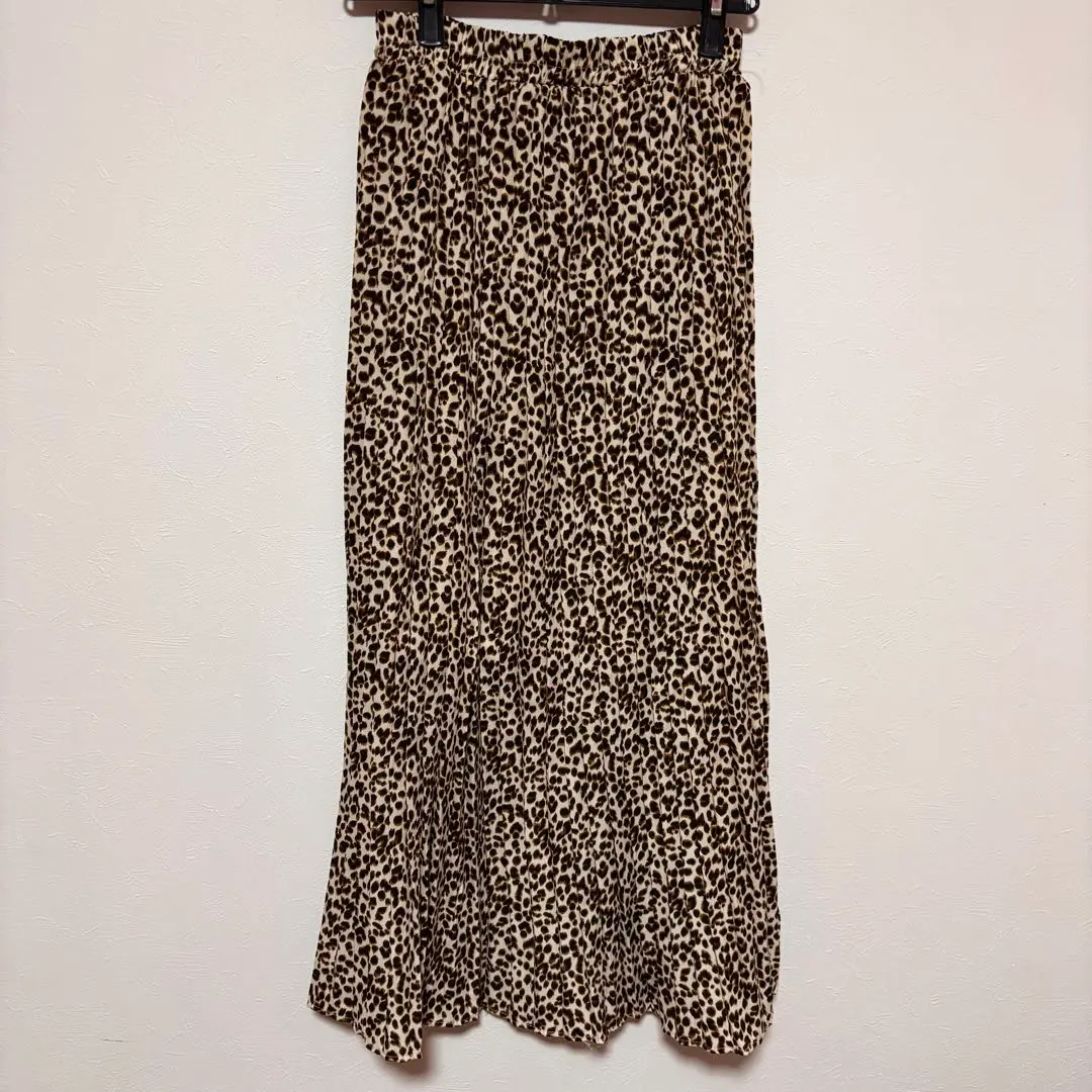 Thumbnail of Leopard Print Pleated Long Skirt
