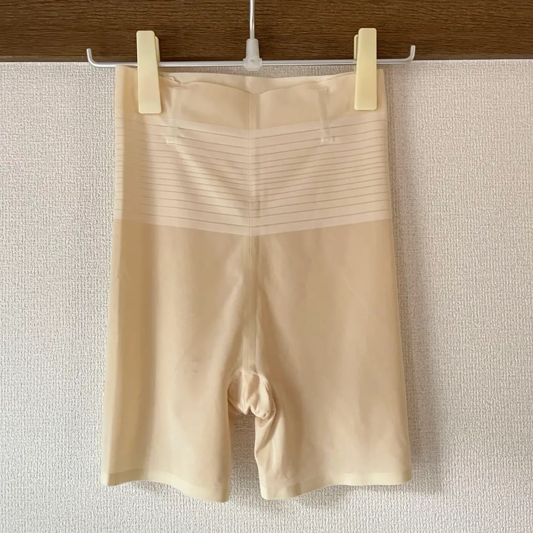 Thumbnail of Ultra-Thin Inner Compression Girdle