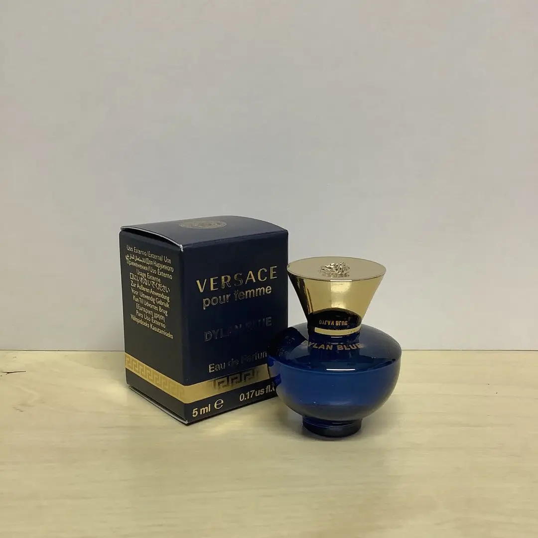 ヴェルサーチ ディランブルー 100ml ほぼ未使用 箱付き Amazon | 【ヴェルサーチェ】ヴェルサーチェ プールオム
