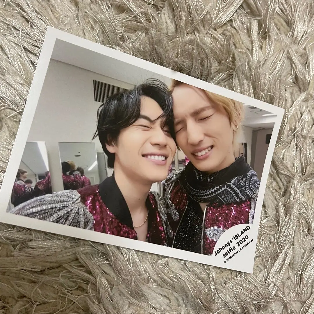 Thumbnail of Genta Matsuda, Noel Kawashima, official photo, selfie