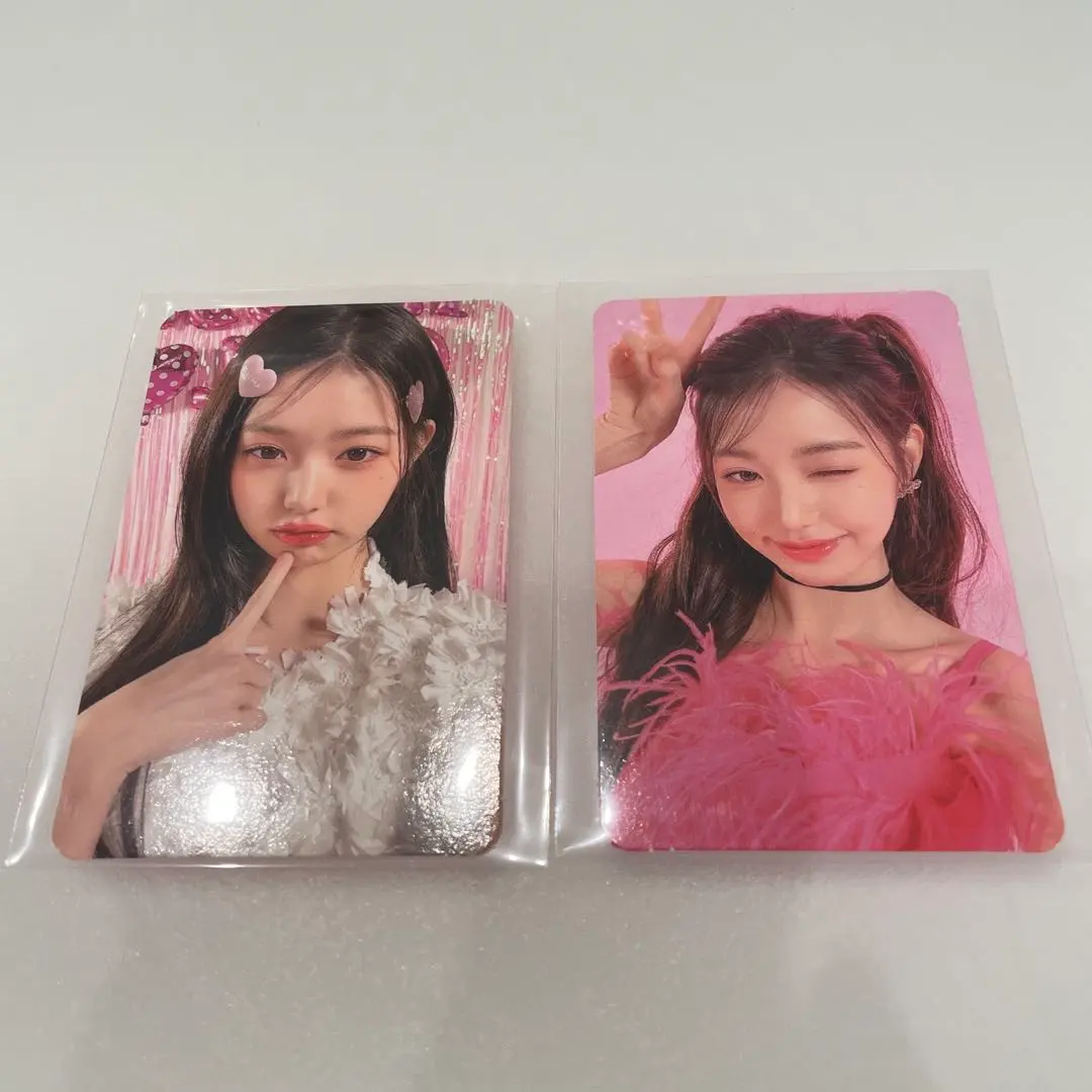 Thumbnail of Wonyoung amuse trading card