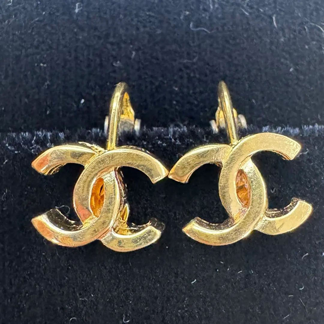 Thumbnail of CHANEL Earrings Coco Mark Gold Vintage