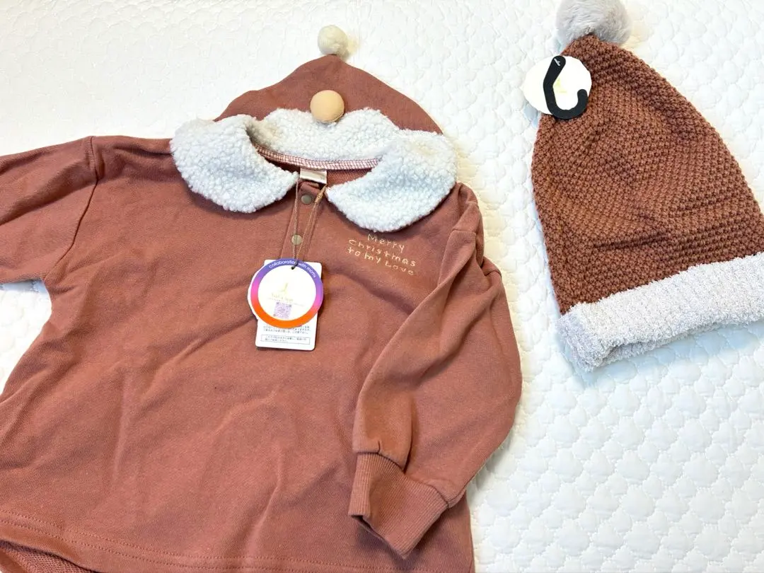 Thumbnail of Birthday tete a tete Christmas Santa Claus Knit hat set