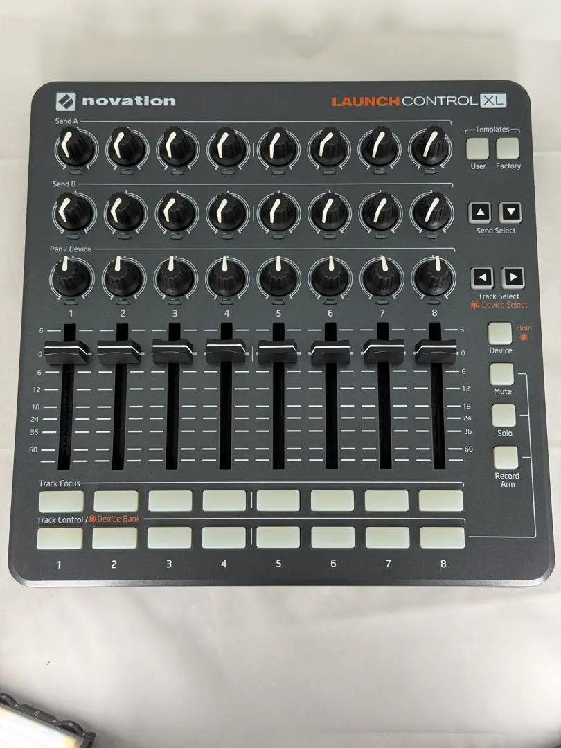 Novation-LCXL-ExpandedImage2-