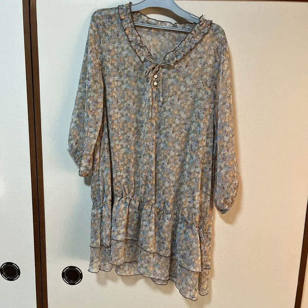 Thumbnail of Floral Print Ruffle Collar 3/4 Sleeve Tunic