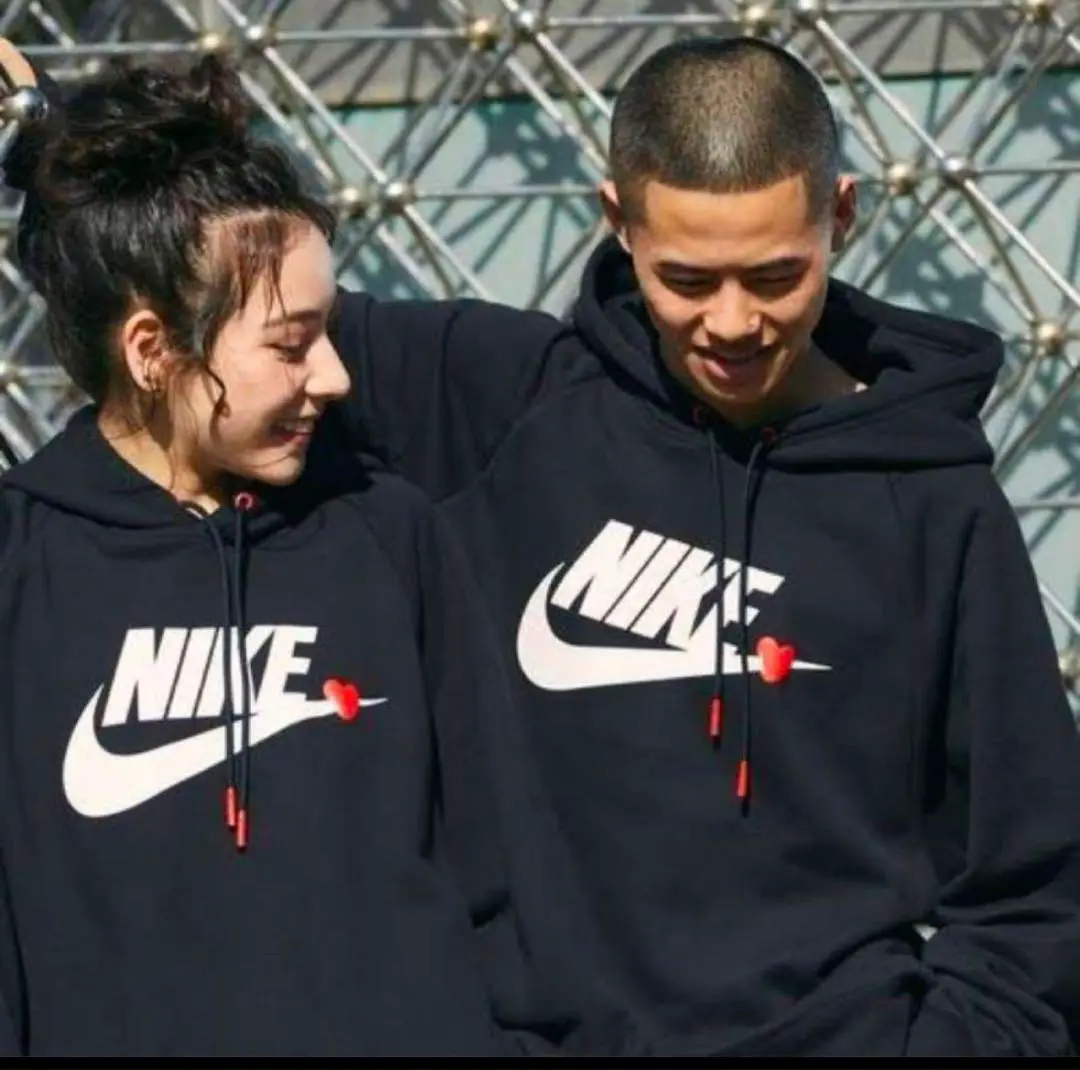 XL ナイキ ボックスロゴ バレンタイン PO フーディー パーカー 010 2025年最新】nike バレンタイン パーカーの人気アイテム - メルカリ