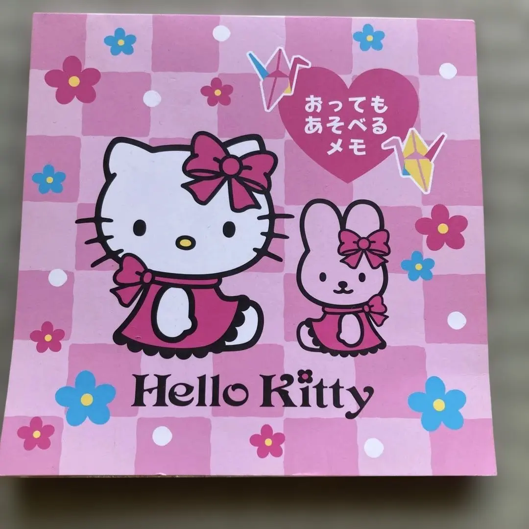 Thumbnail of Rare Item: Hello Kitty Fold & Play Memo, 1996