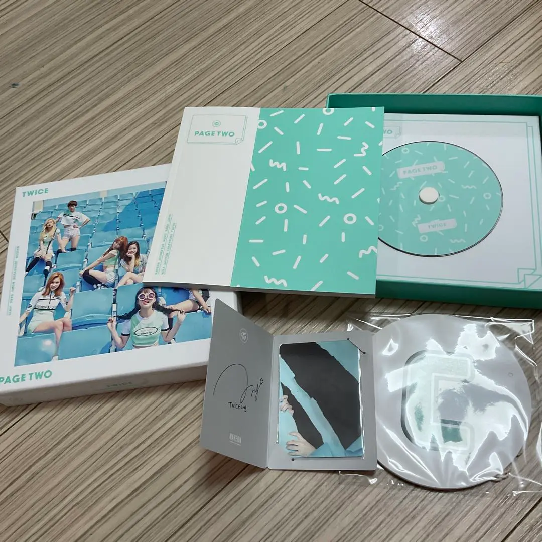 2025年最新】twice page two mintの人気アイテム - メルカリ