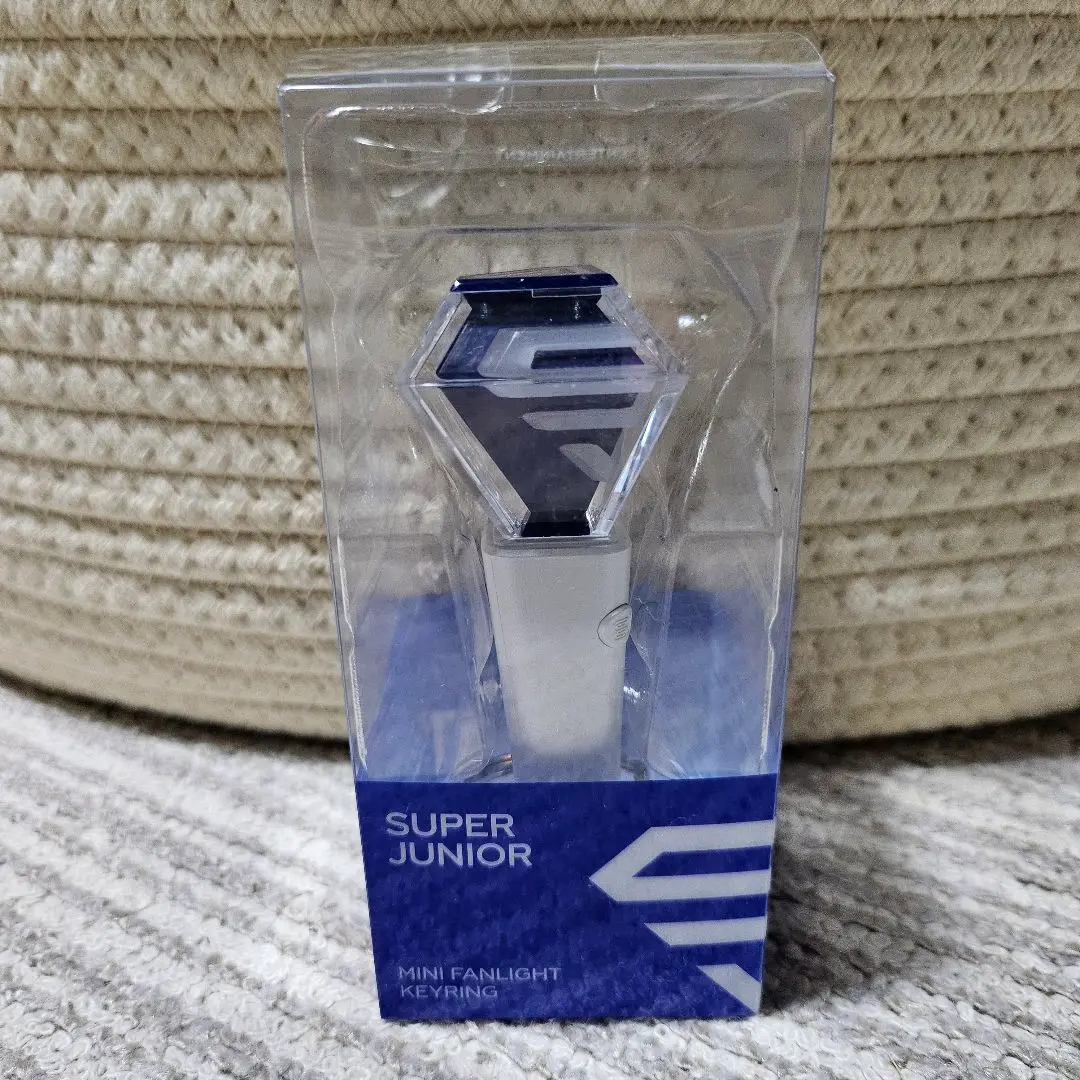 SUPER JUNIOR ミニファンライトキーホルダー 7/28本日限定お値下】SUPER JUNIOR ミニファンライト