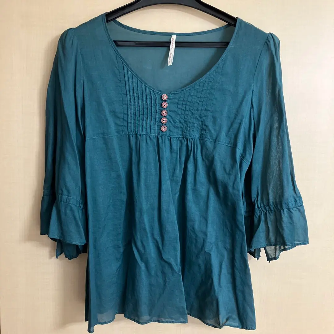 Thumbnail of Gaminerie blouse