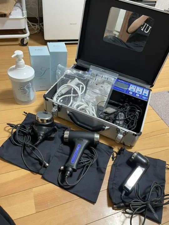 アミン リファインプロ美顔器　ボデイウエーブベルト付属　送料込み アミンリファイン