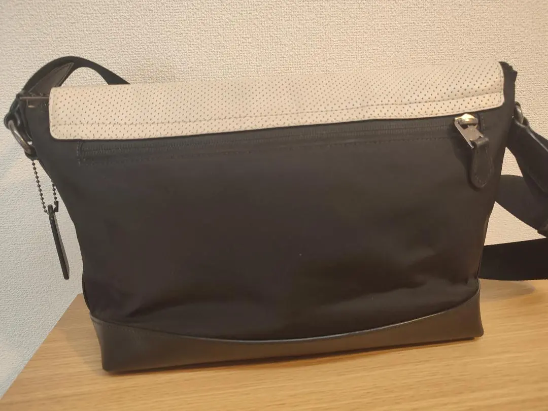 美品】 COACH コーチ パーフォレイテッド F71968 ショルダーバッグ Amazon | [コーチ] ショルダーバッグ F71968 [並行輸入品