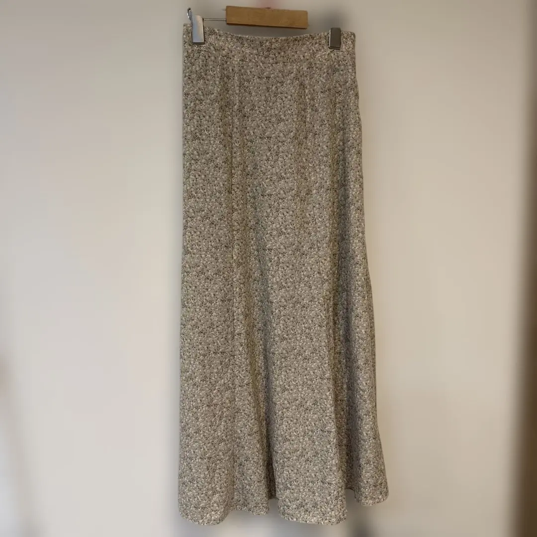 Thumbnail of Floral print flared skirt, beige