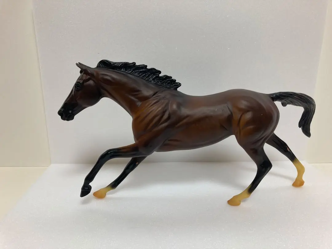 BREYER     NO476シガー　競走馬モデル馬 BREYER NO476シガー 競走馬モデル馬 - メルカリ
