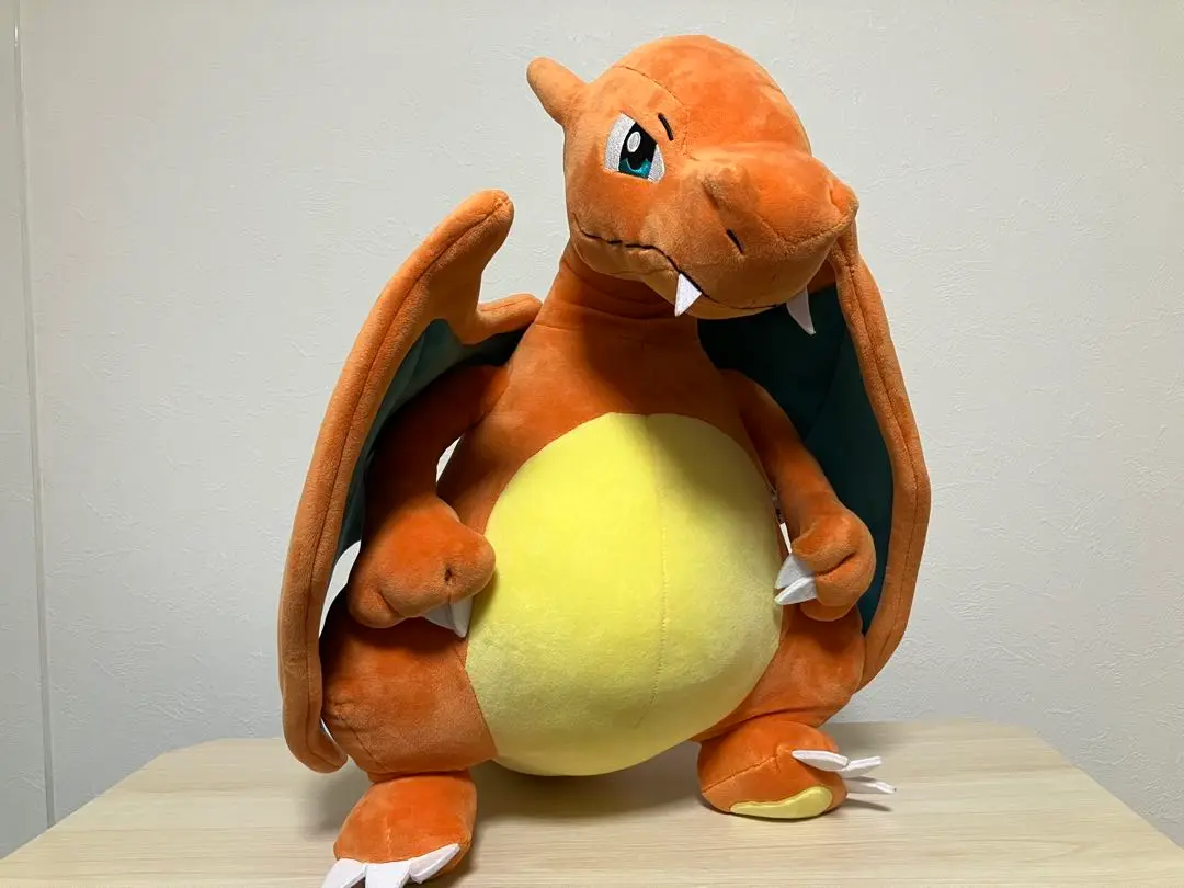 BigMore! リザードン 特大ぬいぐるみ タグ付き Big More！特大ぬいぐるみ リザードン ｜【公式】ポケモン