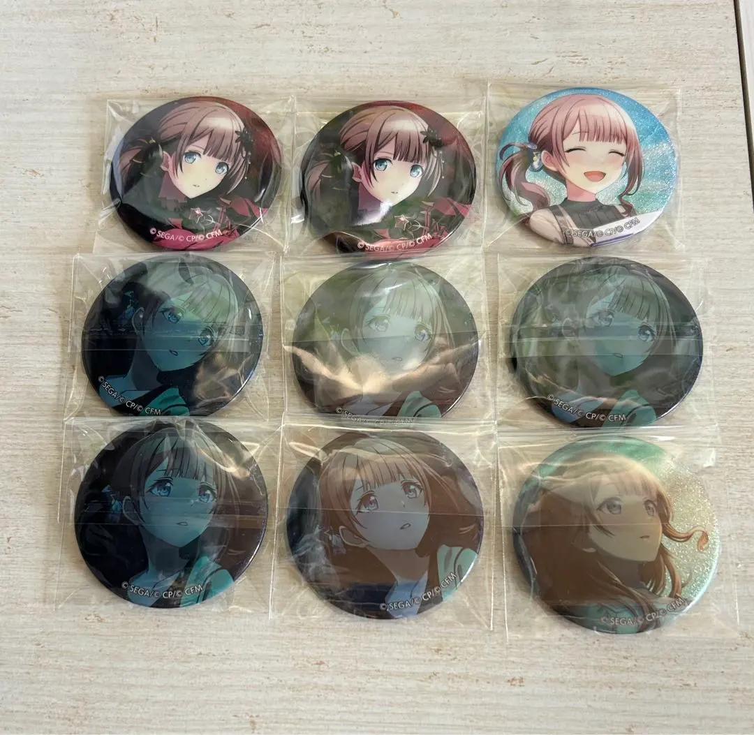 Thumbnail of Honami Mochizuki glitter can badge