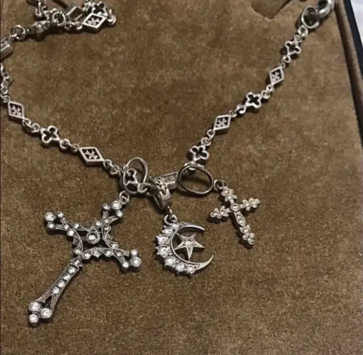 ✨美品✨ ローリーロドキン ネックレス クロス ロドキン ムーン Loree Rodkin ローリーロドキン CRESCENT MOON クレセントムーン