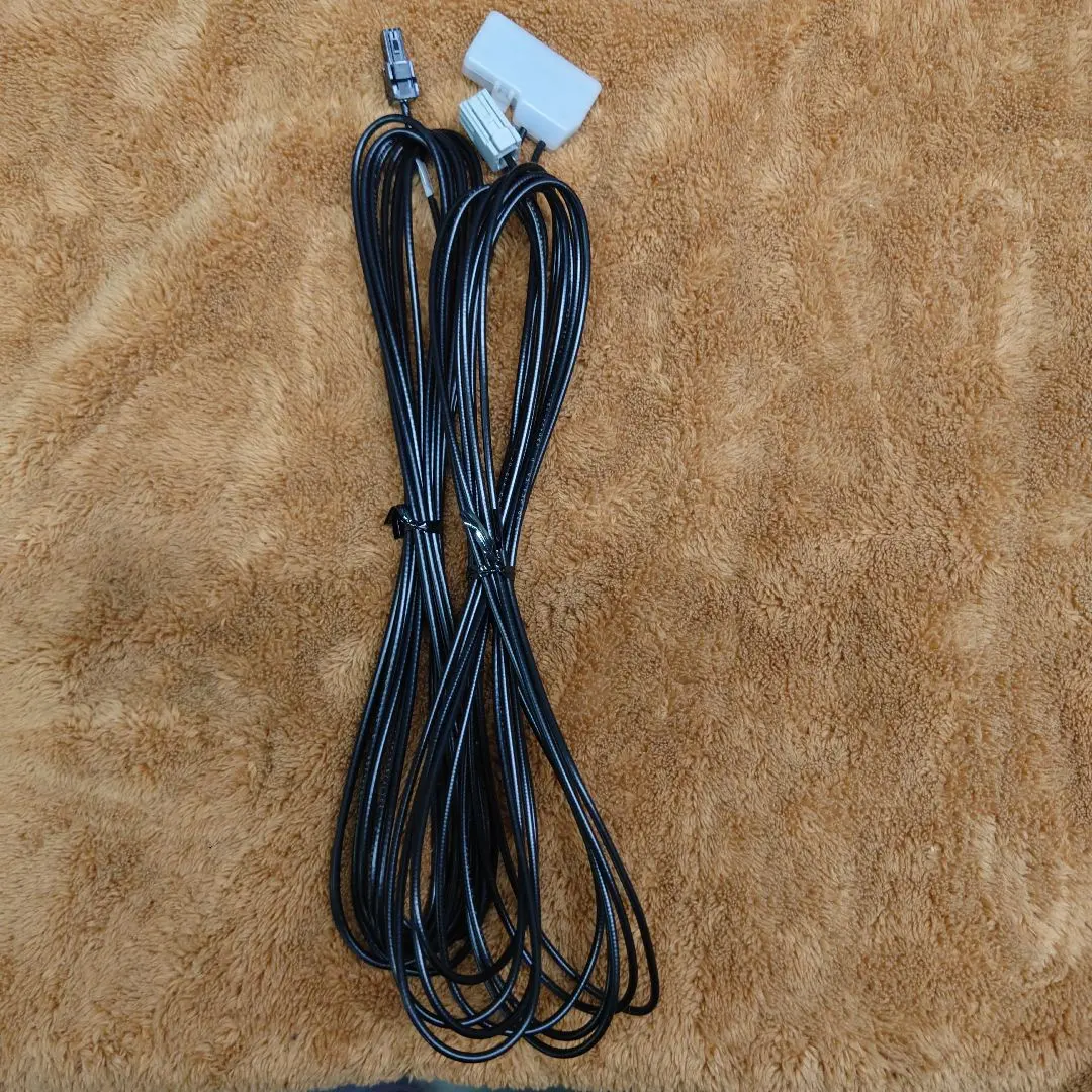 全新豐田原廠導航 一段天線電纜GPS電纜 的縮圖