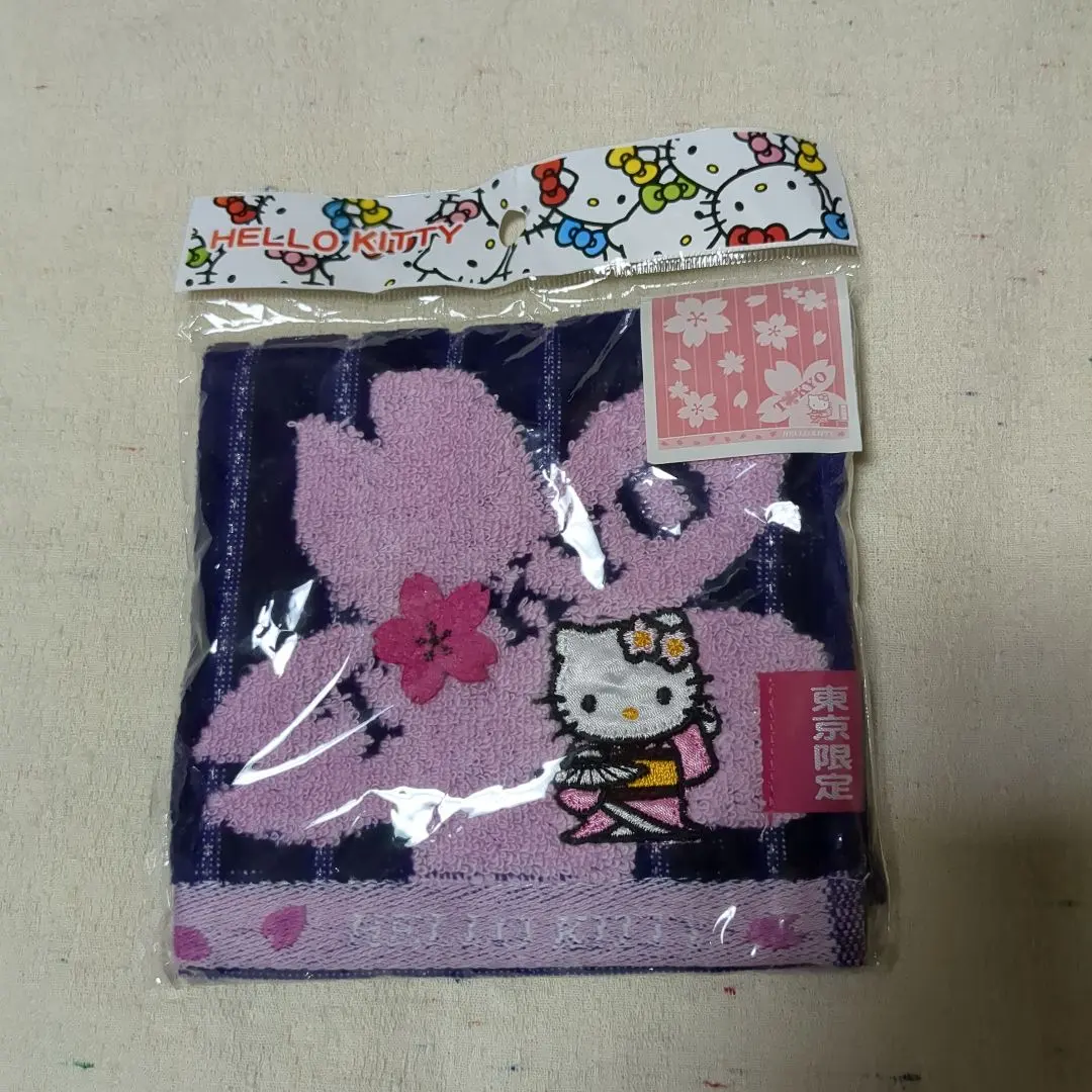 Thumbnail of Hello Kitty Handkerchief ★ Unused