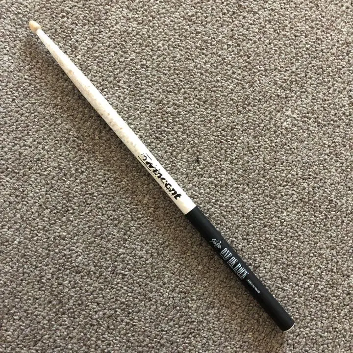 ONE OK ROCK ワンオクロック パス サイン入り 実使用ドラムスティック ONE OK ROCK ワンオクロック パス サイン入り 実使用ドラム