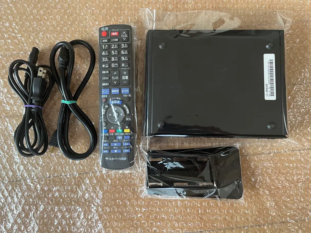 パナソニック スカパー プレミアムサービス チューナー（TZ-HR400P） Amazon | パナソニック スカパー プレミアムサービス チューナー