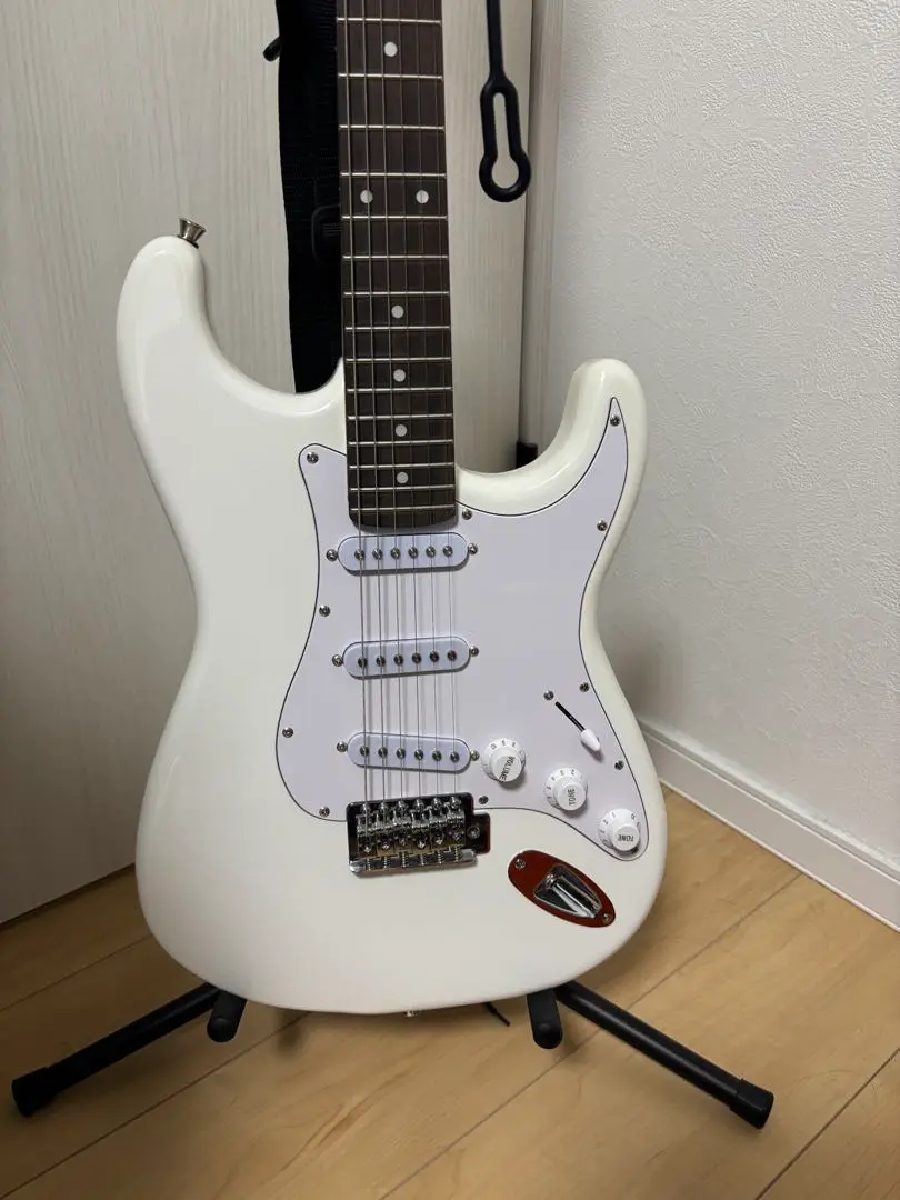 レジェンド　Aria Pro II ストラトキャスター　タイプ　美品 美品LEGEND by Aria ProIIストラトキャスタータイプエレキ