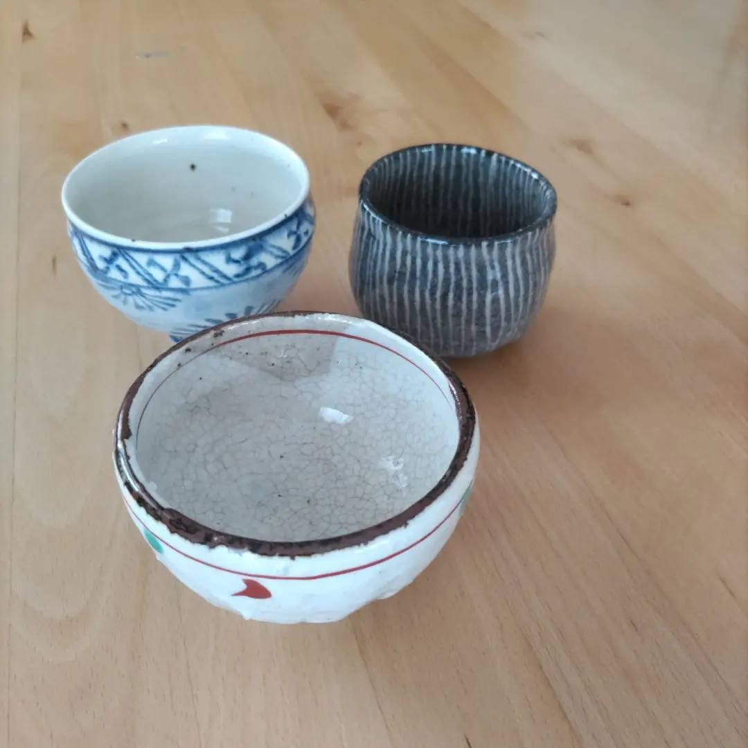 Thumbnail of Set of 3 teacups