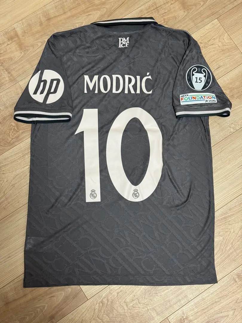 レアル・マドリード サッカーユニフォーム SIZE M ホワイト ルカ