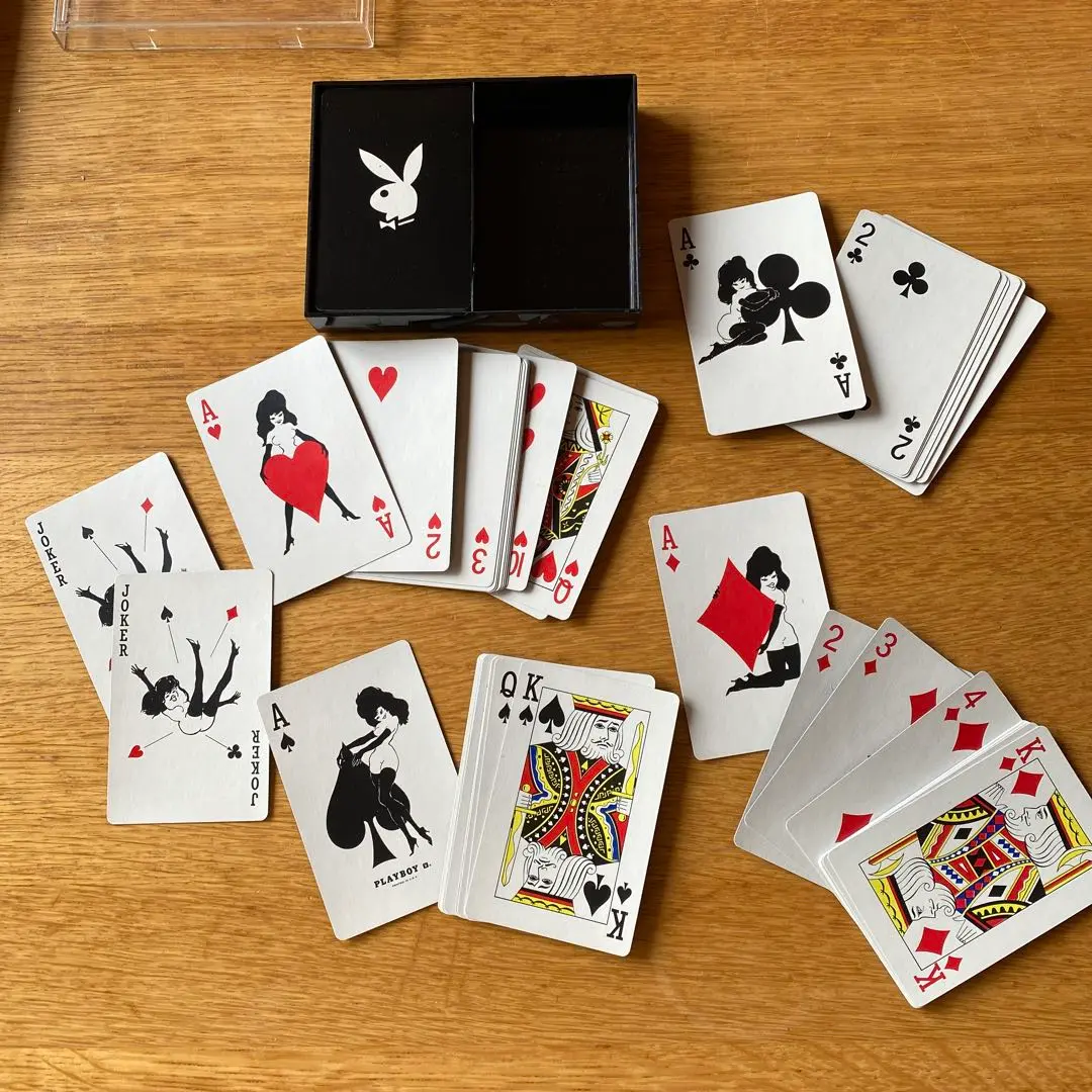 新品プレイボーイトランプ PLAYBOY箱入りレトロ PlayingCards プレイボーイ トランプ 2セット 箱入り レトロ Playing Cards