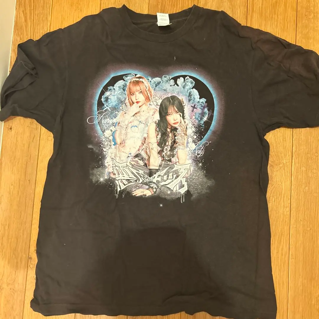 【おすすめ】 2025年最新】悪魔のキッス tシャツの人気アイテム メルカリ - アイドル