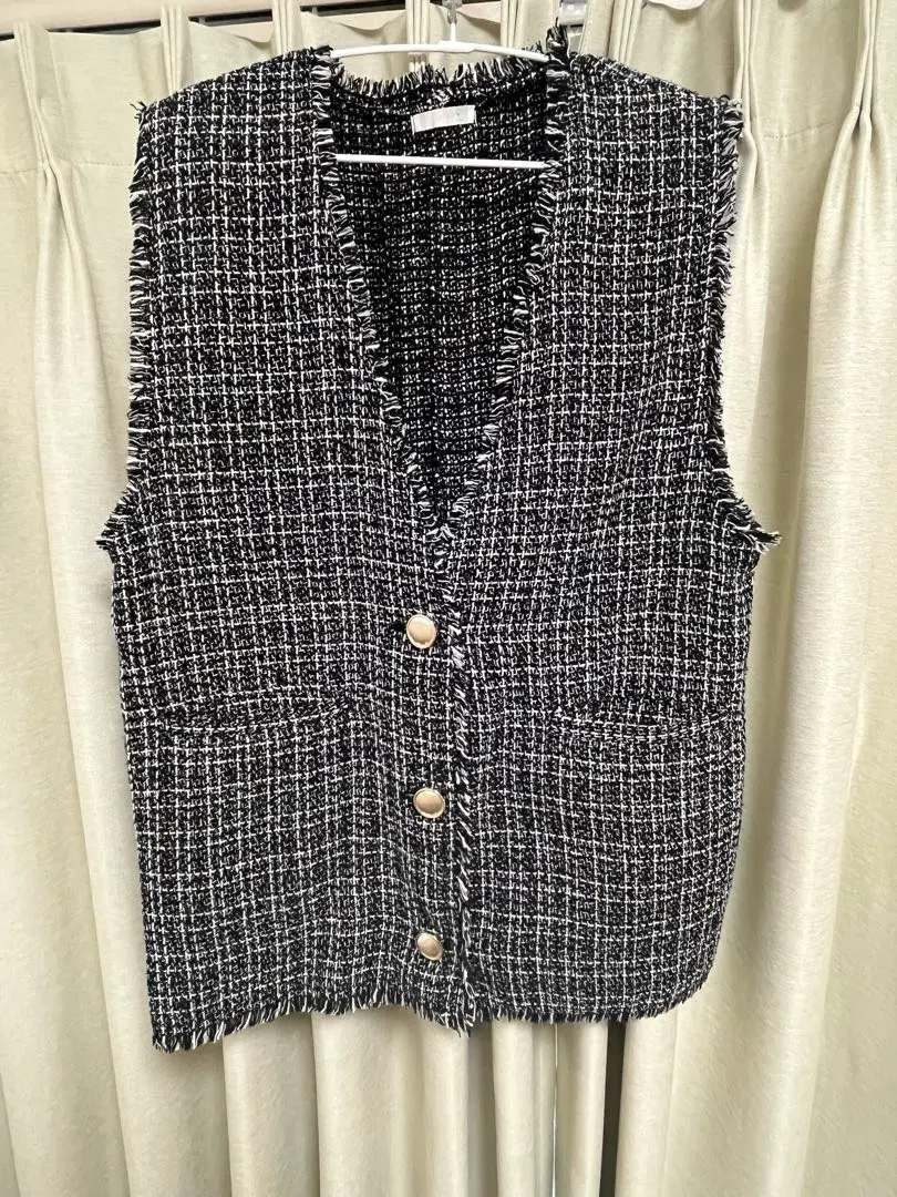 Thumbnail of Tweed vest