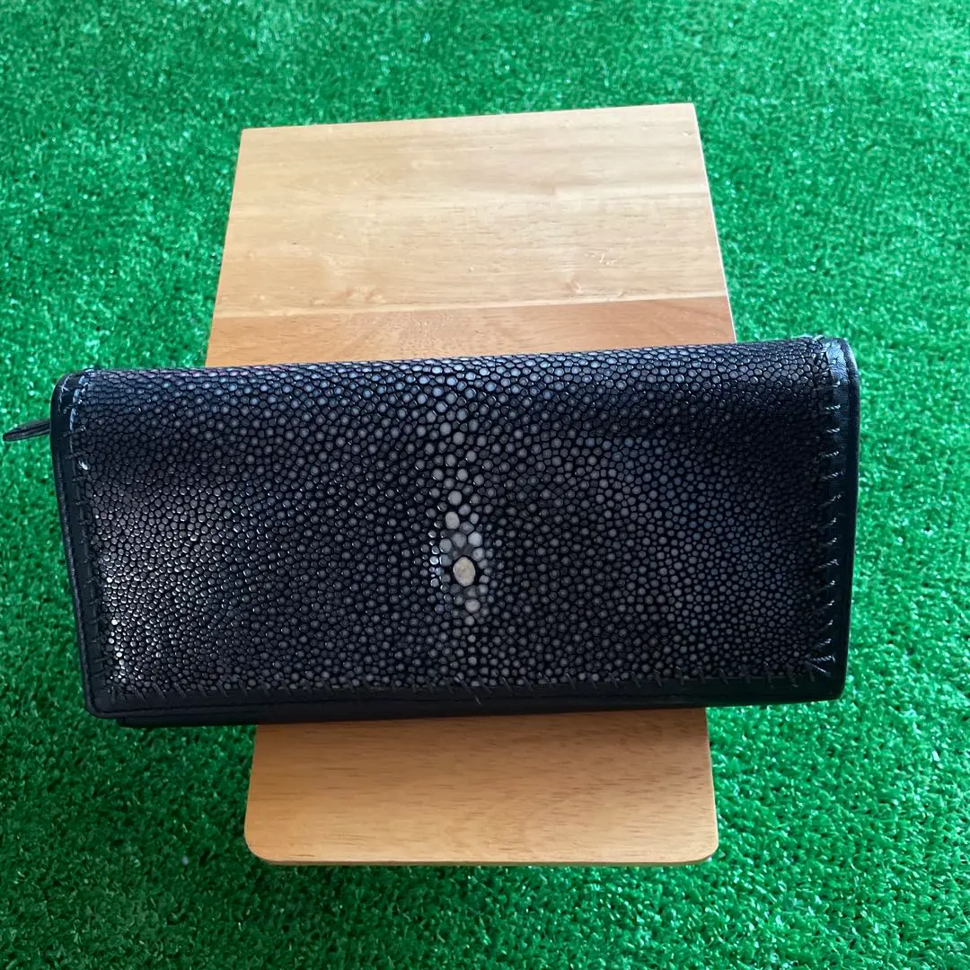 Thumbnail of Stingray Leather Long Wallet