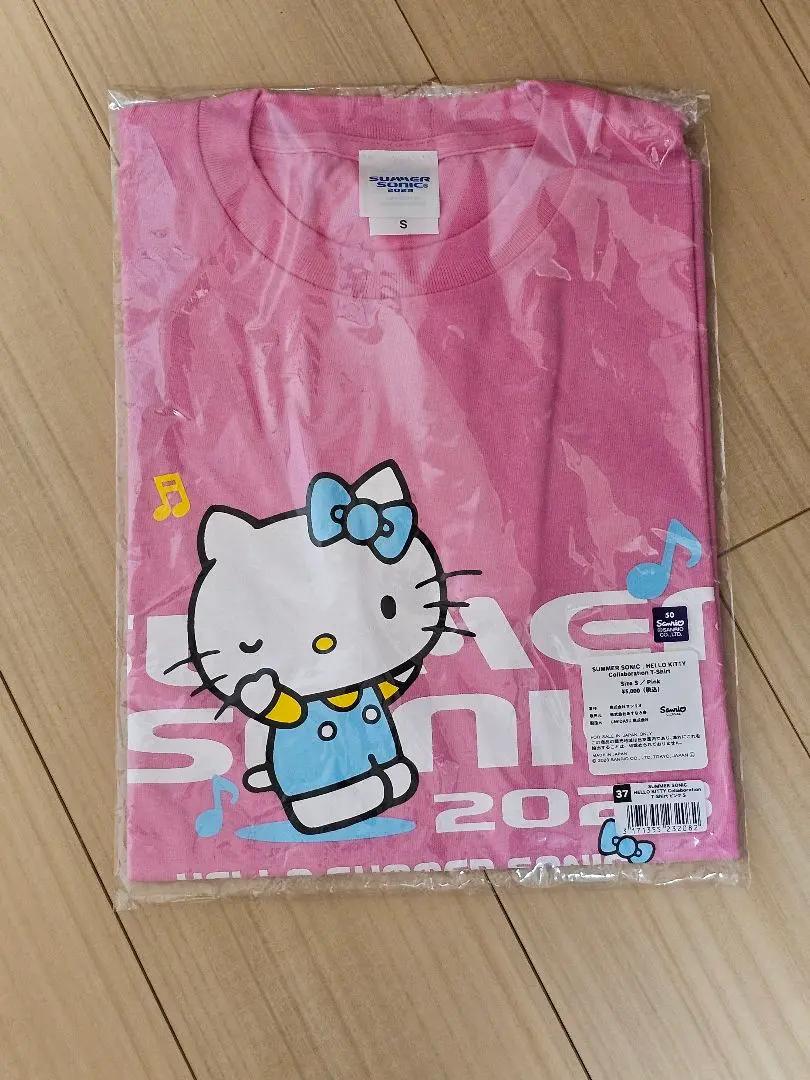 サマソニ　キティちゃん　Tシャツ　NewJeans ハニ　新木優子 サマーソニック ハローキティ サンリオ NewJeans ヘイン 新木