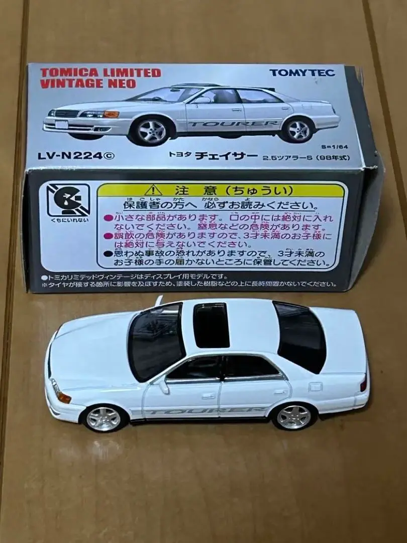 トミカリミテッドヴィンテージネオ lv-N224c チェイサー ツアラーS LV-N224c トヨタ チェイサー 2.5ツアラーS（白）98年式 | 製品を