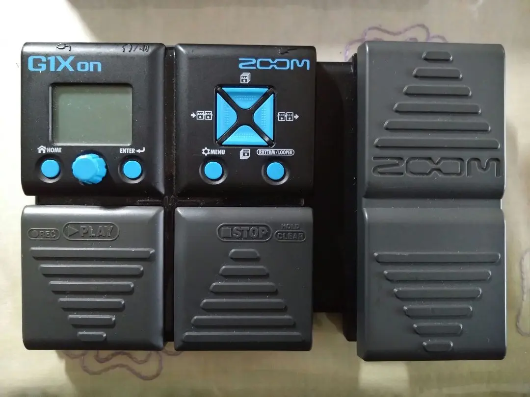 ZOOM G1Xon 中古美品 Yahoo!オークション -「zoom g1xon」の落札相場・落札価格
