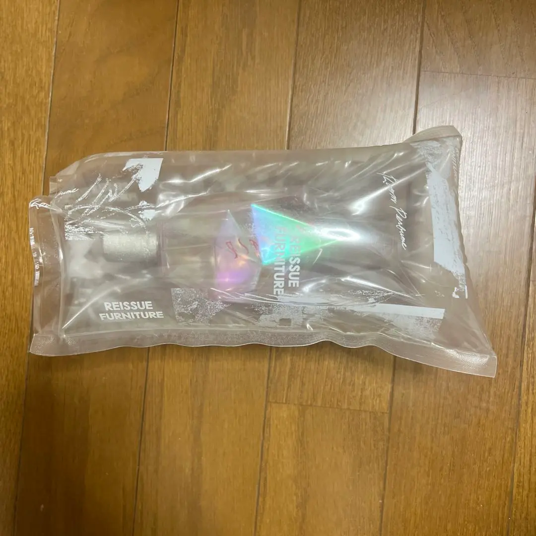 米津玄師　ルームフレグランス　パルファム　フラミンゴ　ペールブルー Room Perfume - Flamingo – KENSHI YONEZU ONLINE STORE