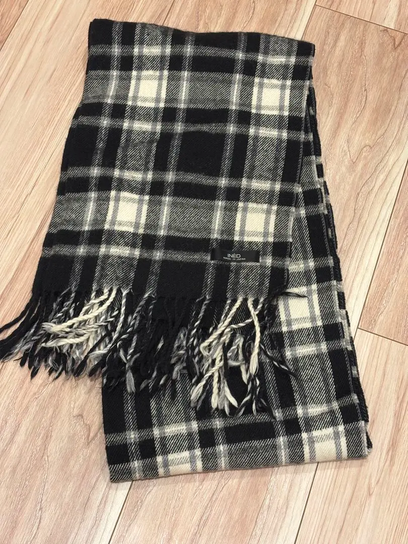 Thumbnail of [Price Reduced] INED Wool Cashmere Blend Check Scarf