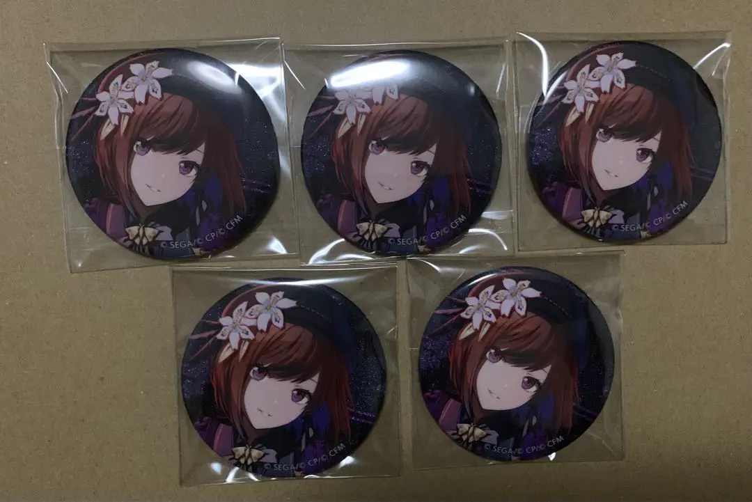 Thumbnail of Glitter Can Badge - Ena