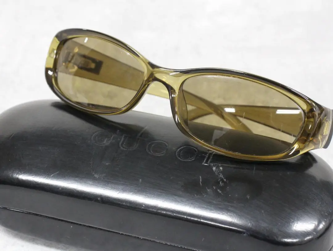 美品✨GUCCI GG2456 サイドGロゴ　アイウェア グリーン　ケース付 良品】グッチ GUCCI GG2456/S サイドロゴ G サングラス グリーン