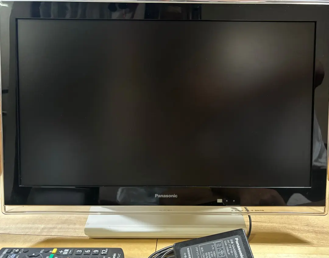 Panasonic プライベートVIERA SV-PT19S 概要 ポータブル地上・BS・110度CSデジタルテレビ SV