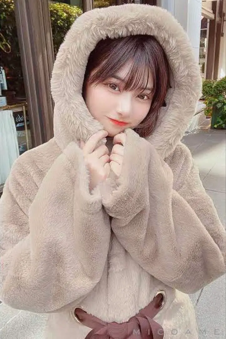 美品！ベージュが可愛い♡ウエストリボン付き！リアルファー　スウェードコート 2025年最新】フェイクファー ウエストリボン 大人可愛いの人気