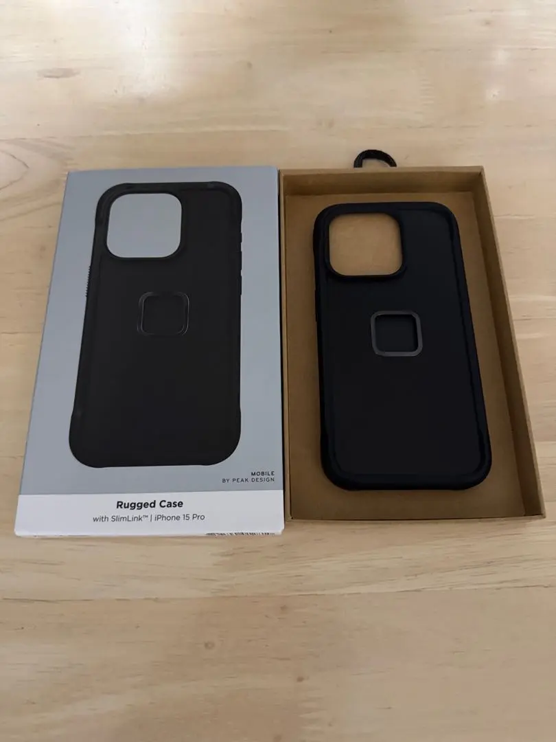 NOMADO - NOMAD MagneticLeatherBack iPhone15Proケース NOMAD ノマド ラギッドケース 背面ケース MagSafe対応 iPhone15