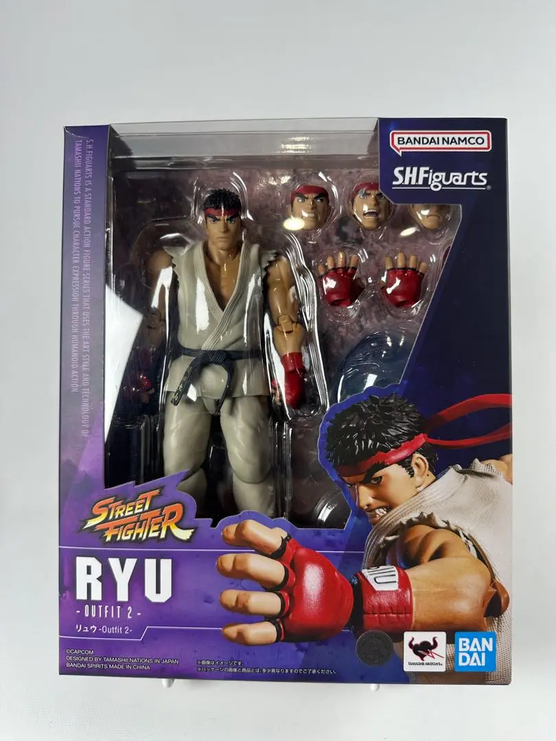 SHフィギュアーツ ストリートファイター　リュウ Amazon.co.jp: TAMASHII NATIONS S.H.フィギュアーツ ストリート