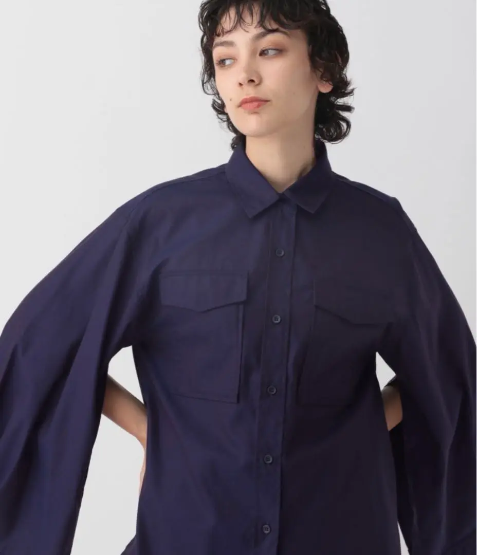 STERNBERG　スタンバーグ　サイドスリットZIPシャツ STERNBERG（スタンバーグ）の「STERNBERG/サイドスリットZIP