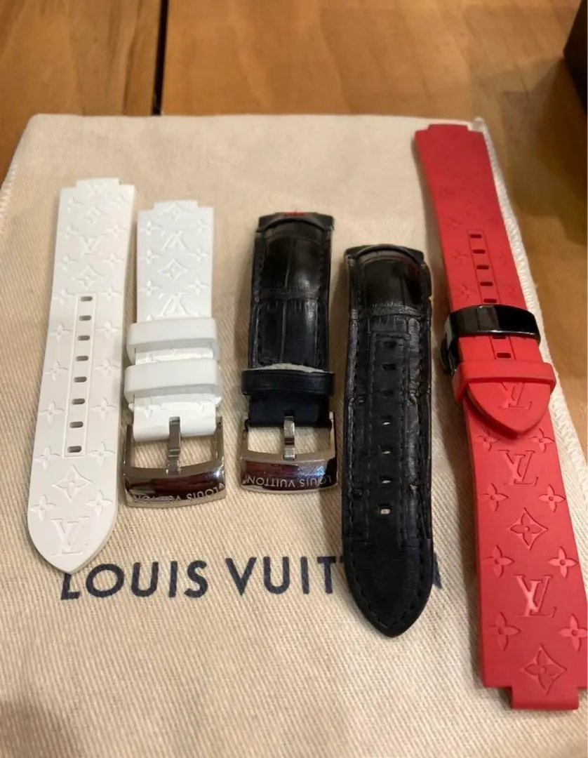 Louis Vuitton ホワイト ラバーベルト Louis Vuitton ホワイトラバーベルト
