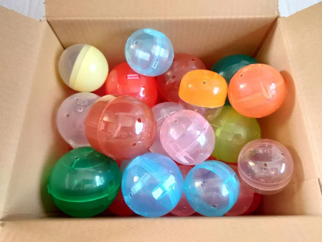 Thumbnail of Gachapon Empty Capsules - Separate & Non-Separate - Large & Small - 38 Pieces